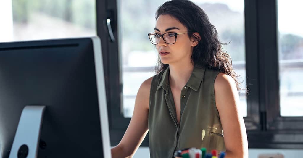 expense tracking blog 2560 x 1336