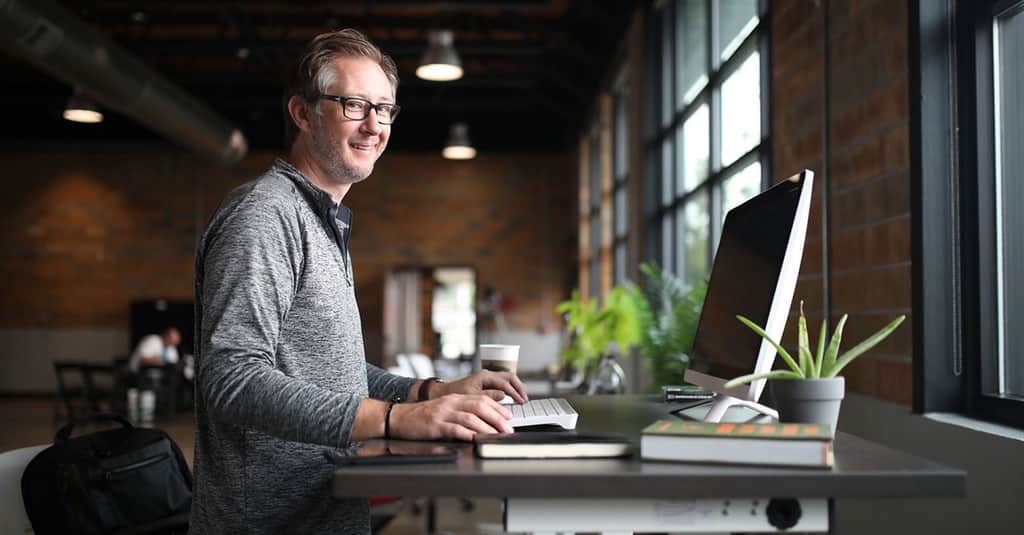 office desk large 2560 x 1338